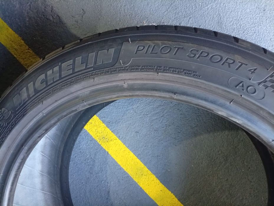 245 45 19 Michelin