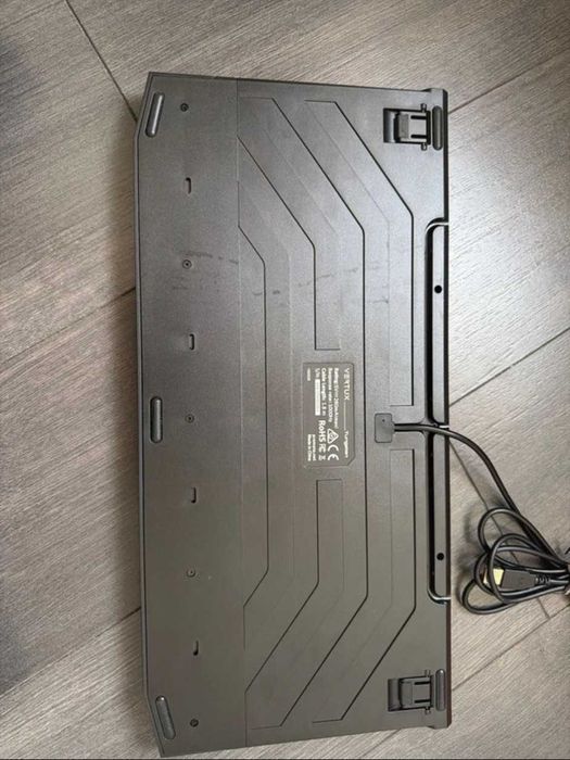 Tastatura gaming Vertux  - impecabila