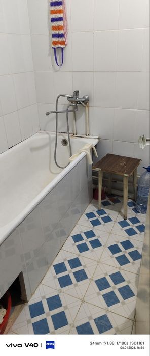 Сдаю трехкомнатную  квартиру