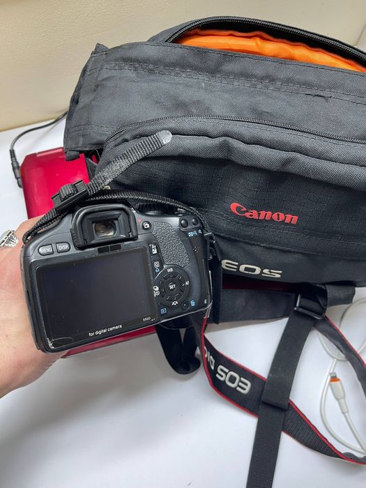 Продаю фотоаппарат  Conon