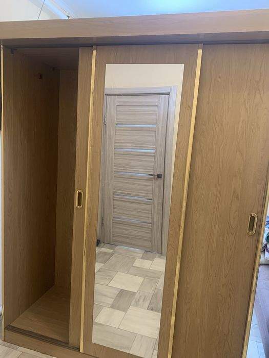 Шкаф купе трехстворчатый