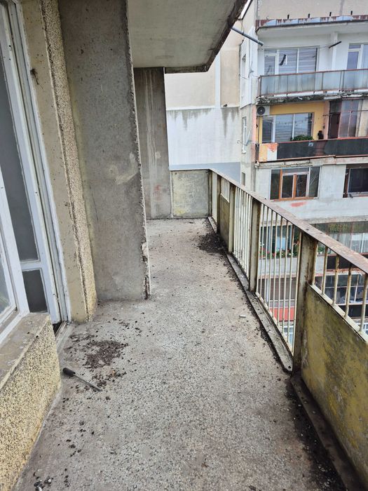 Продава се Тристаен апартамент в Търговище, Център - 80 кв.м за 899 €/кв.м - Снимка #6