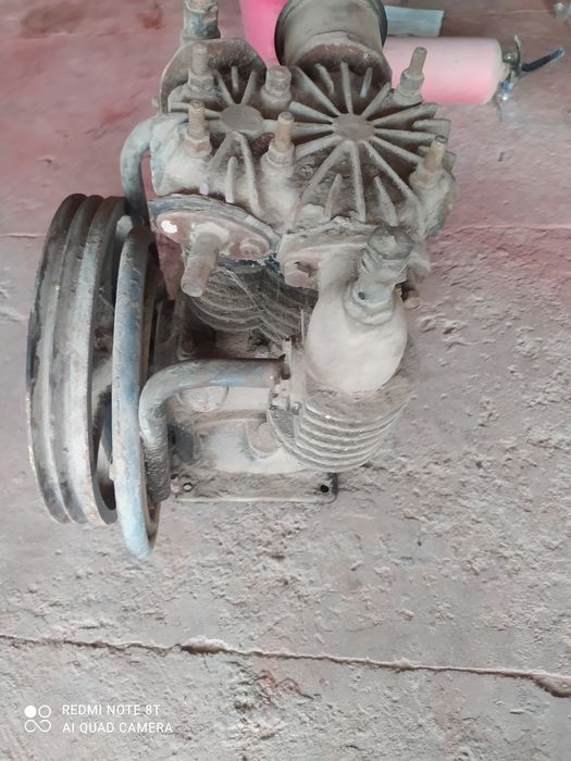 Компрессор         .