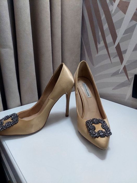 Туфли золото материал атласный