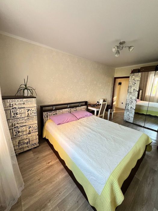 Продам 2 комнатную квартиру