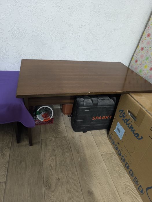 Малка маса за децка стая