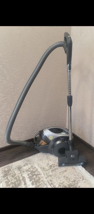 Пылесос LG 2000W