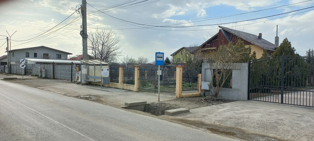 Vând teren intravilan