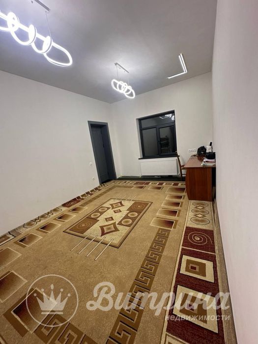 Продаётся дом, 5 комнат, зал и 2 холла. Фасад 15 метров, глубина 43м