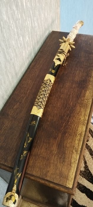 Продам катаны сувенирные.