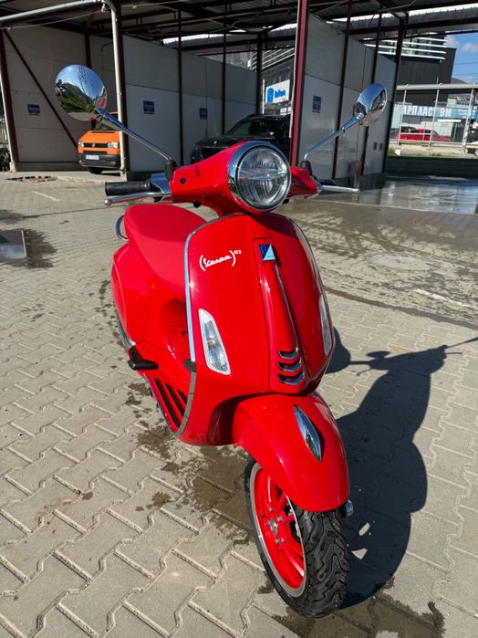 Vespa Prima Vera RED 50