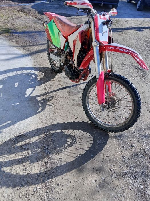 Cross 250 4t 4viteze  plus macsalier