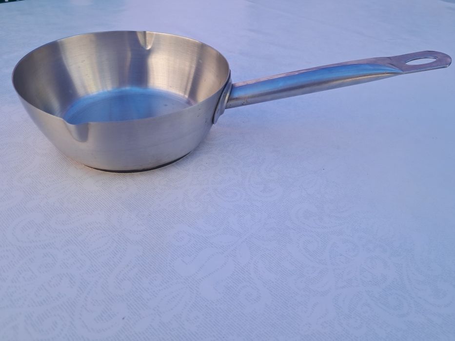 Ковши эмалированный и стальной