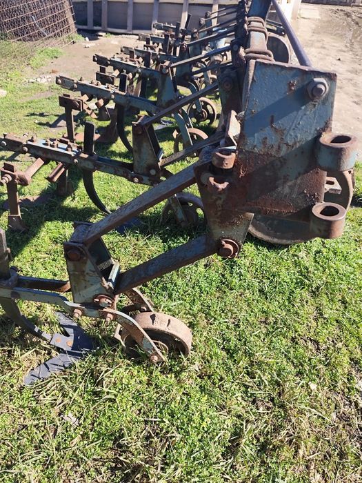 Vind utilaje agricole