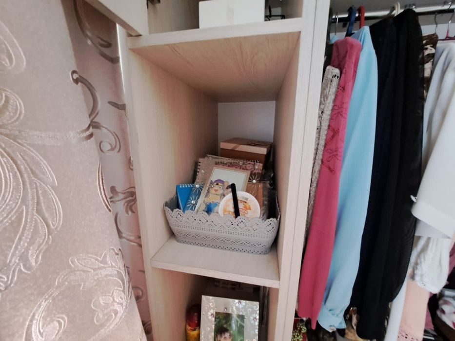 Спальный модный красивый вместительный шкаф