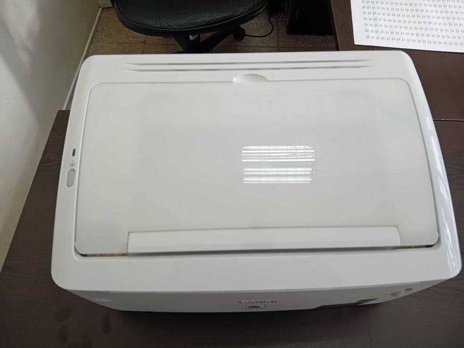 Като нов! Лазерен принтер Canon LBP 3010 Отличен!