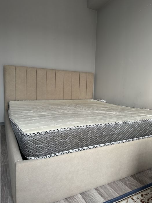 Продам спальню 2х1.8