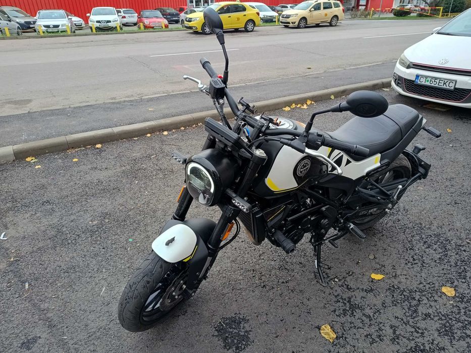 Benelli Leoncino 250