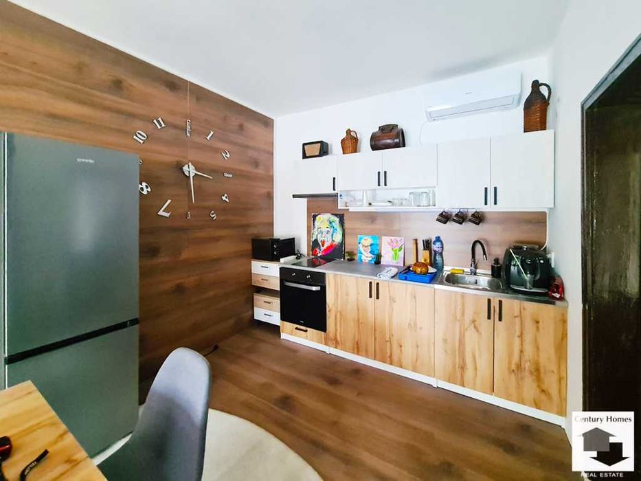 145297 Едноетажна къща с басейн в село Масларево