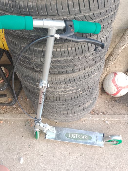 Детска тротинетка скутер