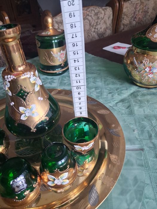 Set bhoemia compus din 5 pahare si sticla in stare buna