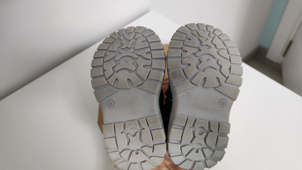 Боти на марката Понки