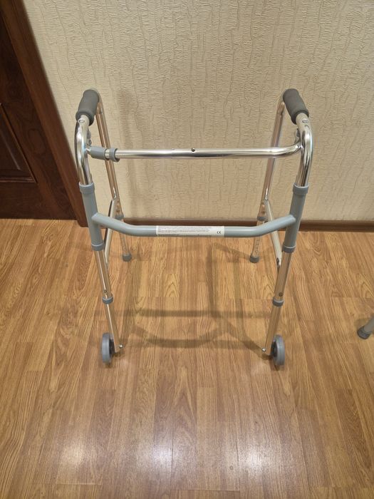 Ходунки для взрослых