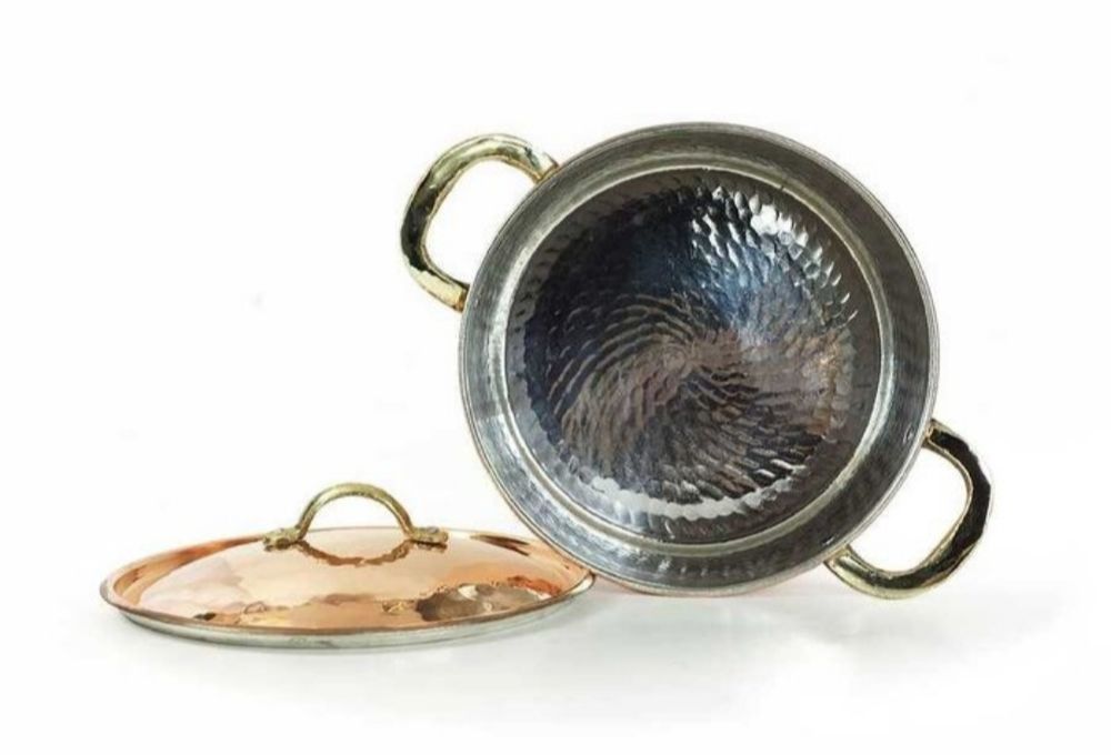 Oală din cupru cu capac