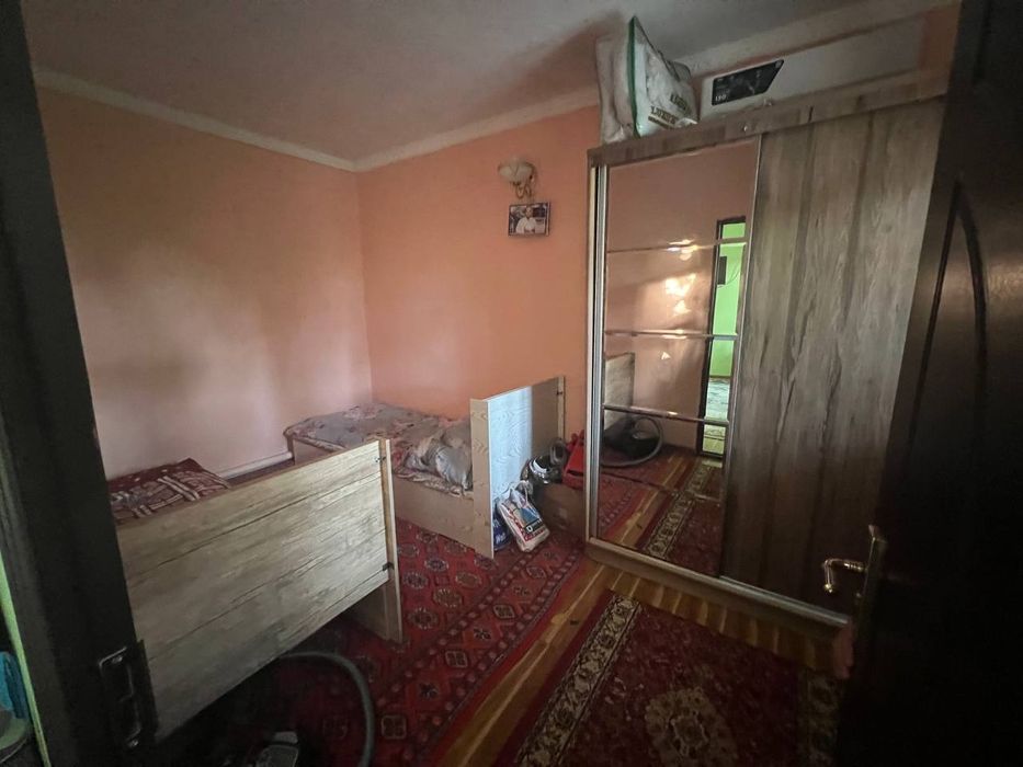 Ховли уй, яшаш хонаси 2 та. 4 соток.