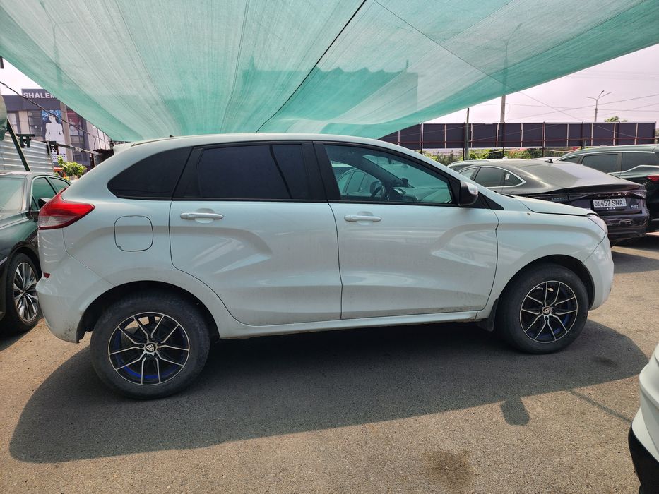 Lada X ray 2020 yil