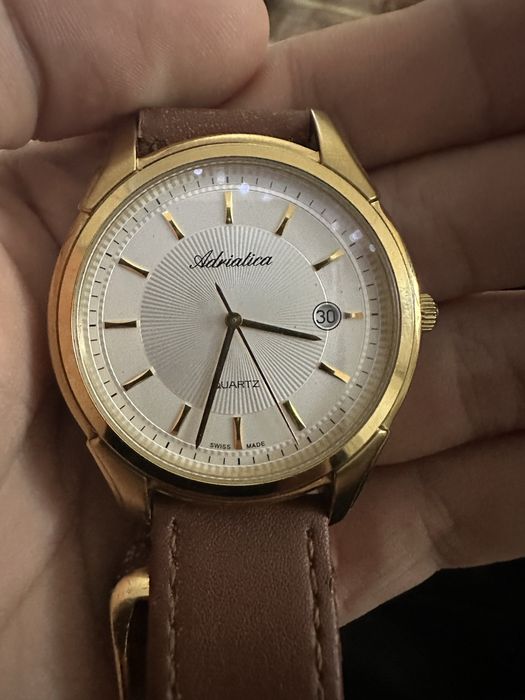 Продам швейцарские часы