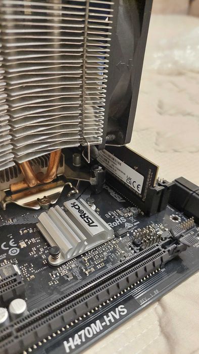 Материнскся плата в сборе