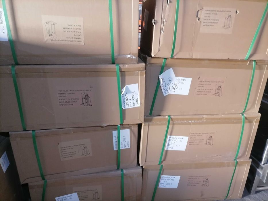 Пълначка за месо,  електрическа - 10,15кг. месобъркачка ,пълначка