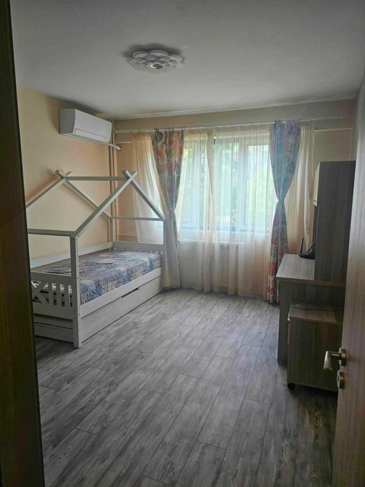 Тристаен ап. под наем в кв. Разсадника