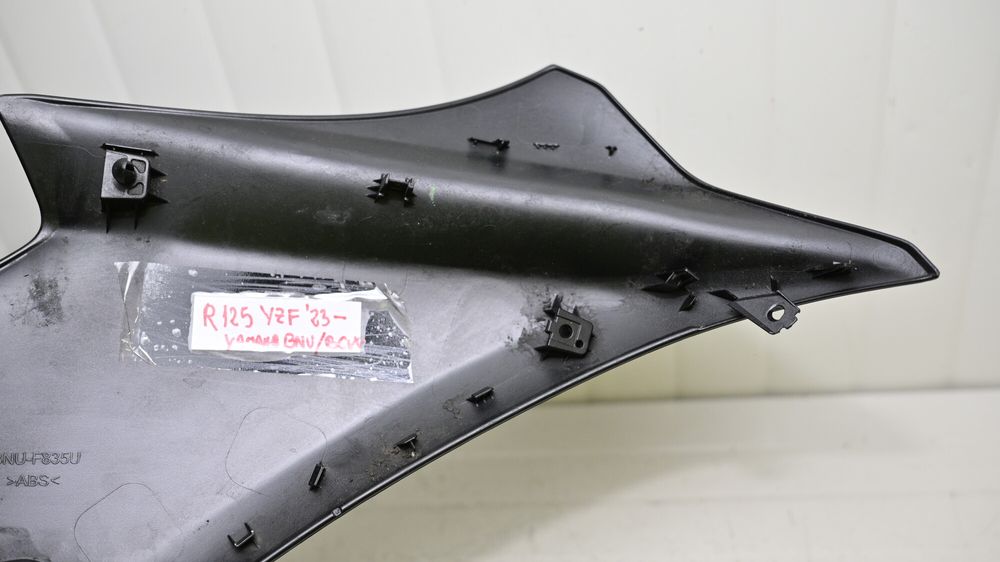 Carena Lateral Stanga Yamaha YZF-R125 2023 - 2025