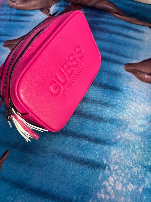 Vând genți quess originale