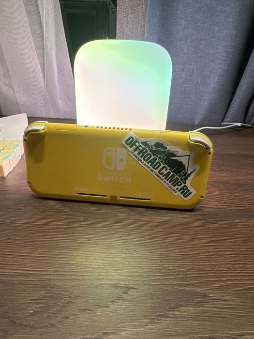 Продаю Nintendo Switch lite цена только за один