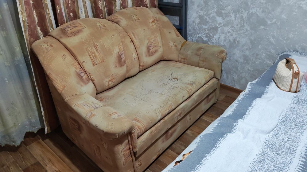 Конаев, продам диван