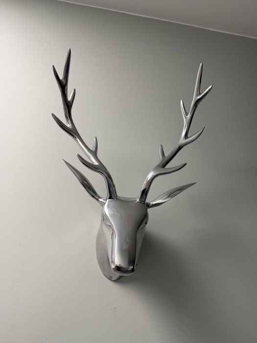 Скулптура на елен / 80-те