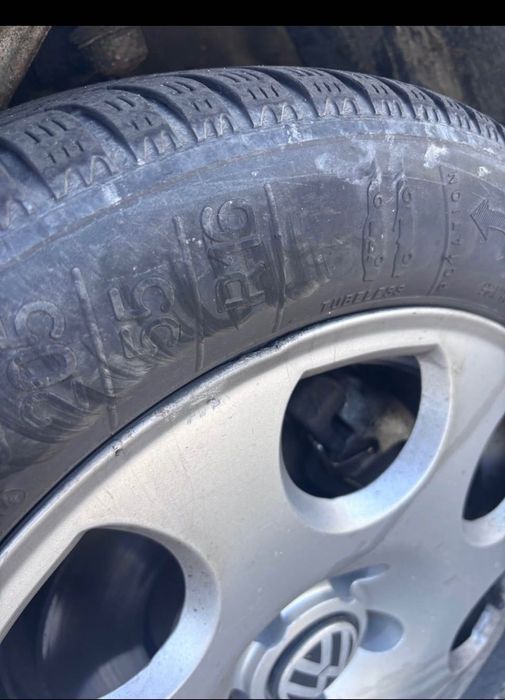 Jante Volkswagen R16 cu cauciucuri de iarnă 5X112