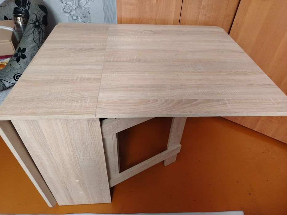 Продам стол тумбу