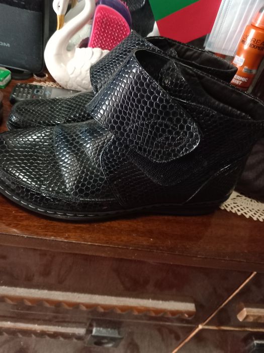 Боти за 38 39нр нови и не ползвани