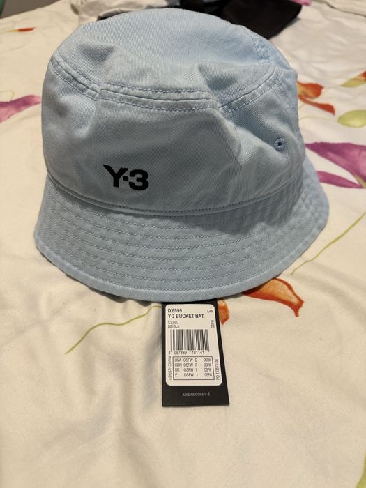 Bască Y3 noua cu eticheta marimea M !