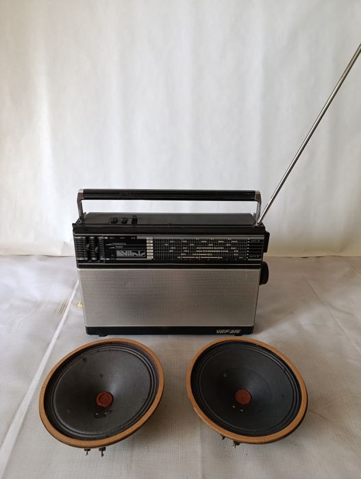 Радиоприемник VEF 216,Динамики.