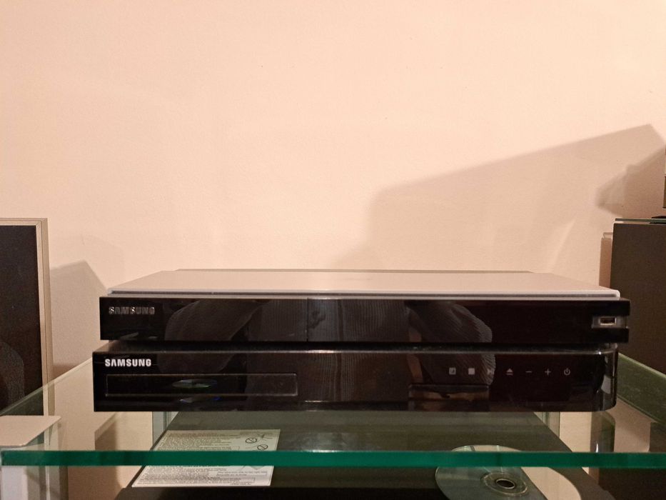 Aparate Bluray Samsung, usb, wifi
