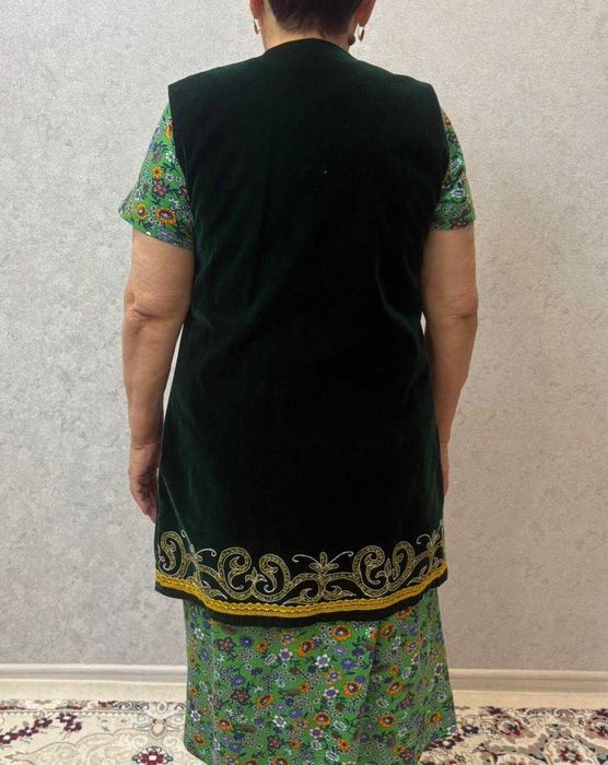 камзол женский 52-54 размер