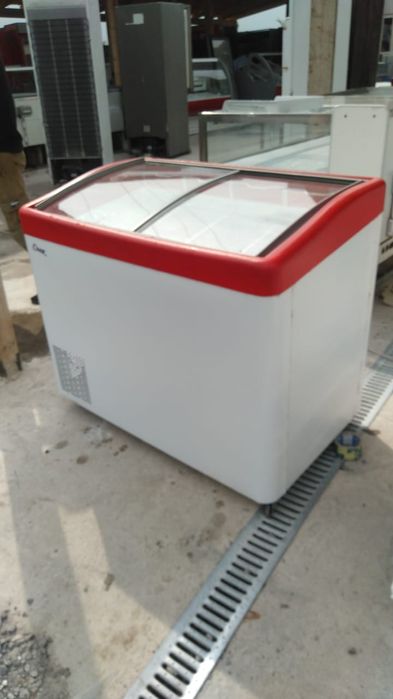 Продам ветринныйе морозильники