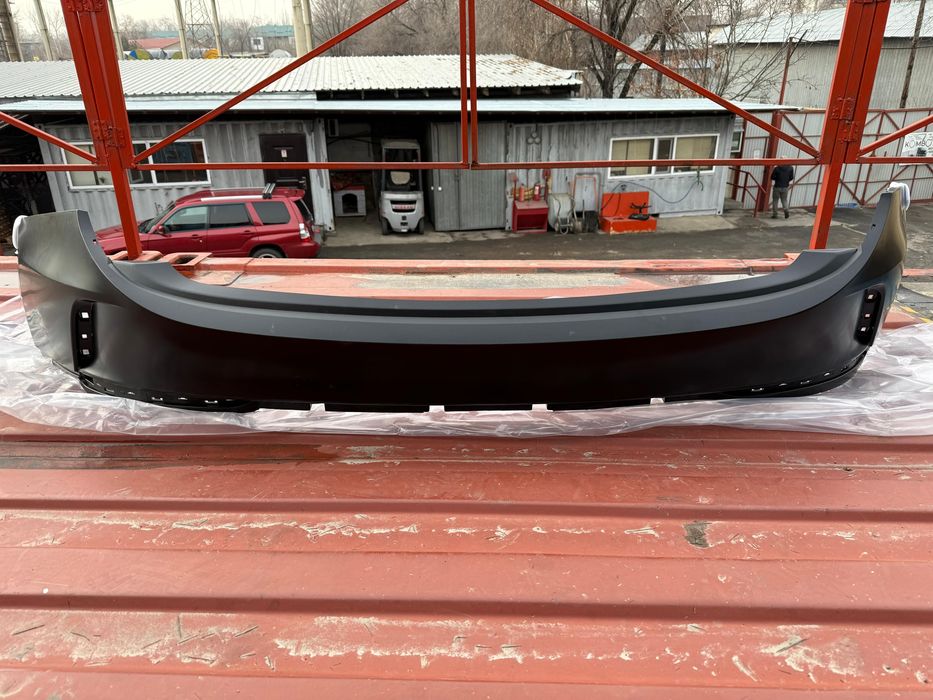 Бампер,капот, крыло на Hongqi E-QM5