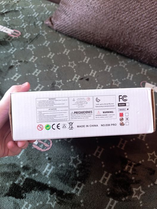 Дронн E88 pro fordable drone