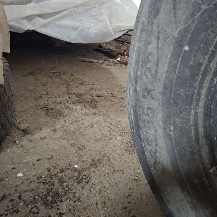 Б/у  шины на грузовик